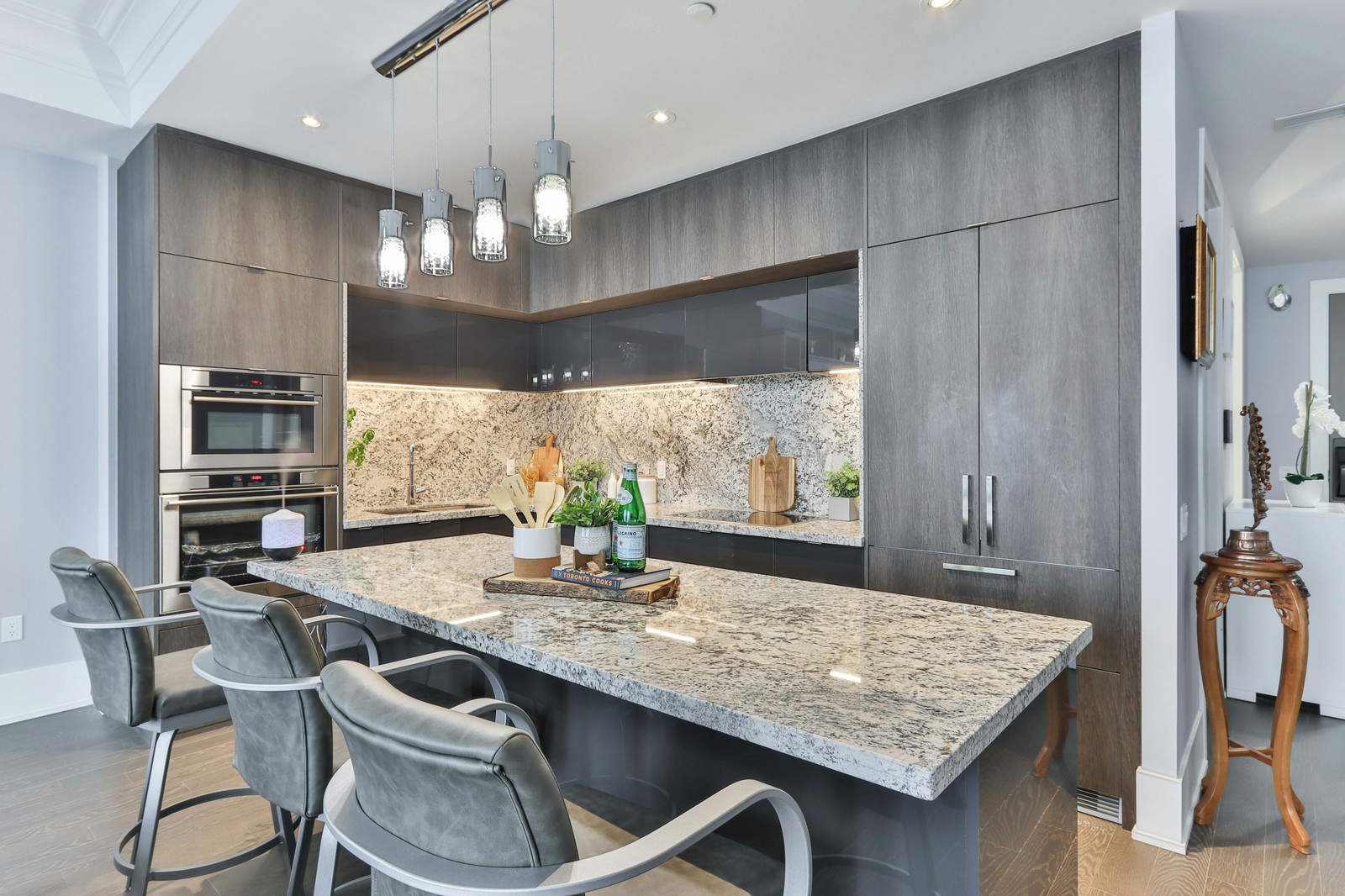 Eva Jett Black Collection kitchen